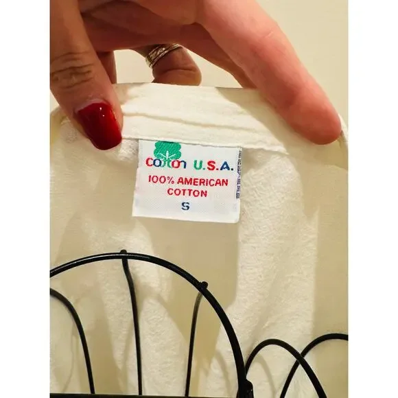 Cotton USA Women’s Small White V Neck Short Sleeve Top - Picture 5 of 6